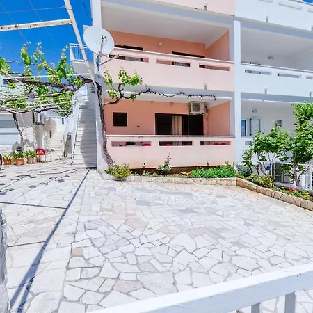 Apartment Kursan Trogir