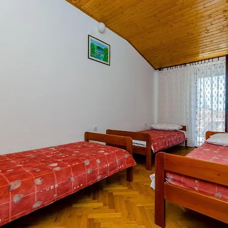 Apartment Kursan *