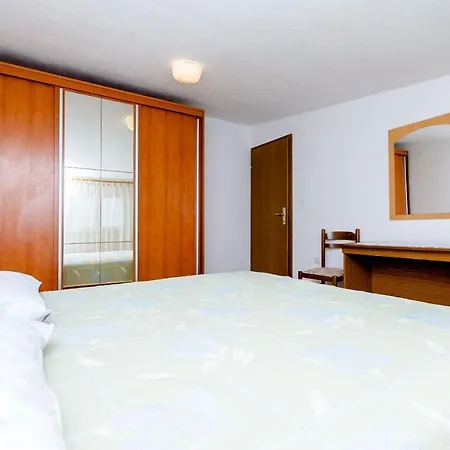 Apartment Kursan Trogir